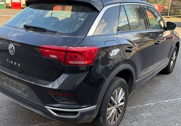 VW T-Roc 158.551 km 14.518 &euro; Hofheim am Taunus 65719