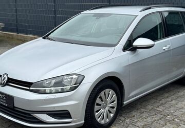 VW Golf 135.300 km 11.900 &euro; Rüsselsheim 65428