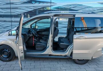 Ford Tourneo Courier 150.000 km 6.599 &euro; Frankfurt am/Main 60389