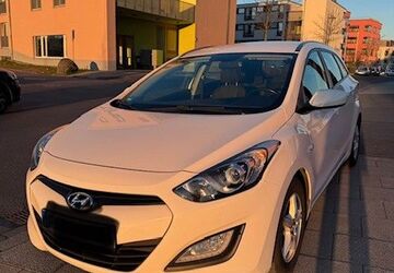 Hyundai i30 257.015 km 3.000 &euro; Frankfurt a Main 60438