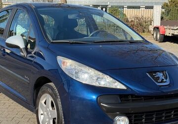 Peugeot 207 193.000 km 2.798 &euro; Rüsselsheim 65428