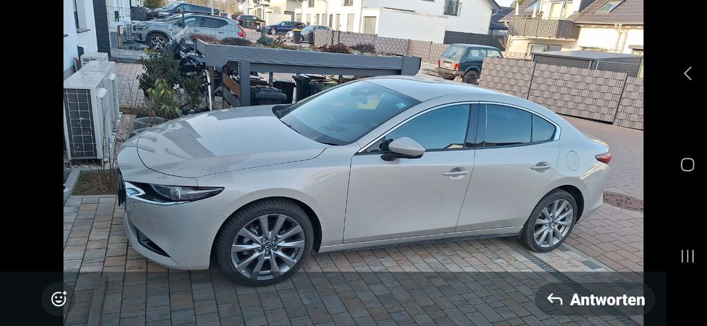 Mazda 3 3.550 km 27.200 &euro; Neuberg 63543