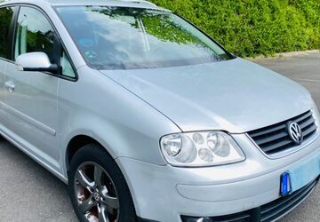 VW Touran 250.000 km 3.500 &euro; Frankfurt am Main 60435