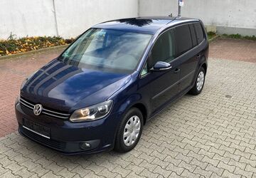 VW Touran 228.000 km 5.499 &euro; Frankfurt am Main 60389