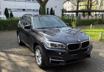 BMW X5 157.028 km 24.000 &euro; Frankfurt 65933