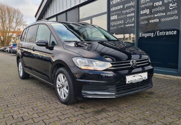 VW Touran 86.500 km 23.990 &euro; Offenbach am Main 63069