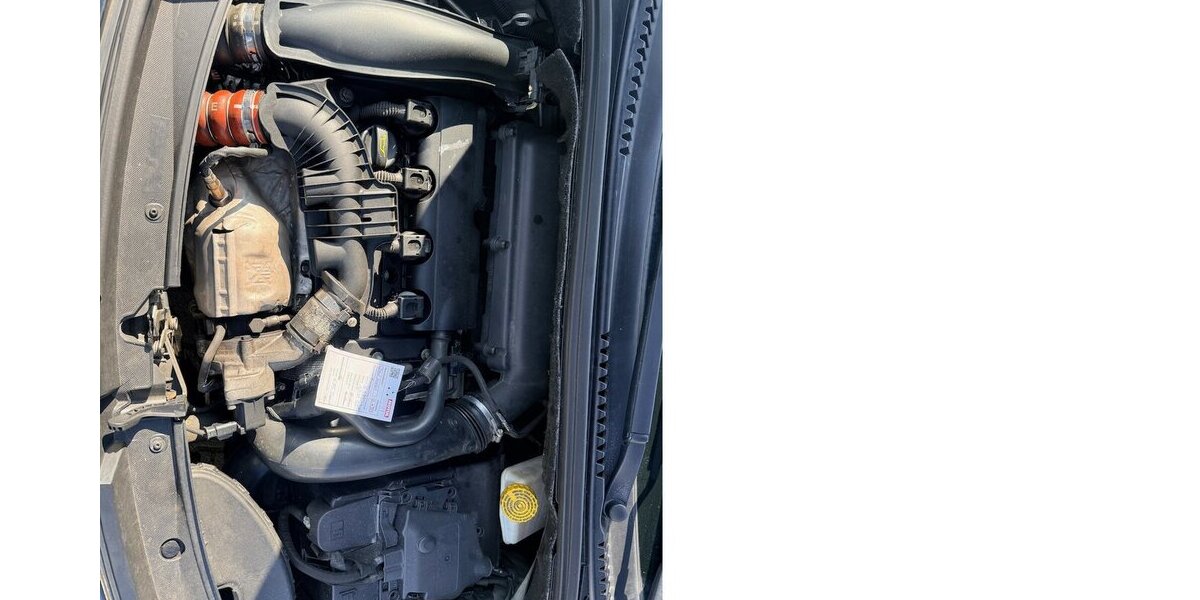 Citroen DS3 1.6 SportChic 64.010 km 4.999 &euro; Frankfurt 60386