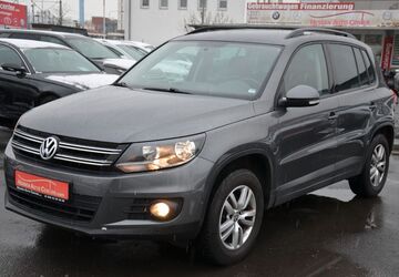 VW Tiguan 117.100 km 12.900 &euro; Frankfurt am Main 60388