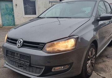VW Polo 124.500 km 5.250 &euro; Bad Nauheim 61231