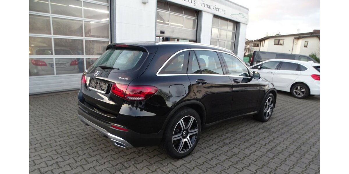 Mercedes-Benz GLC 400 d 4M Rückfahrkamera, LED-Scheinwerfer, Nav 160.000 km 29.990 &euro; Rodgau 63110