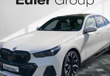 BMW i5 29.899 km 64.490 &euro; Frankfurt 60314