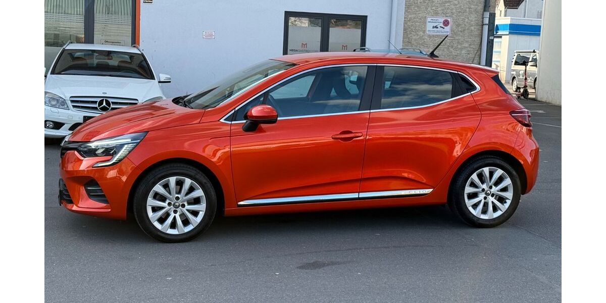 Renault Clio 150.000 km 10.899 &euro; Frankfurt am Main 60314