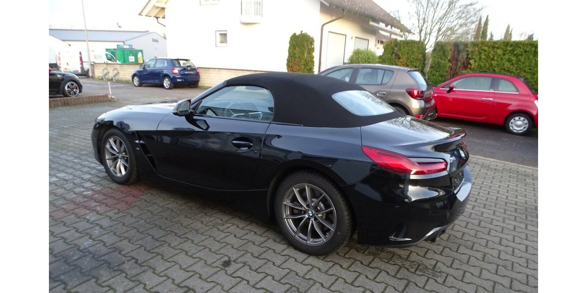 BMW Z4 sDrive 20 i M Sport Leder, LED, Navigation 60.000 km 31.890 &euro; Rodgau 63110