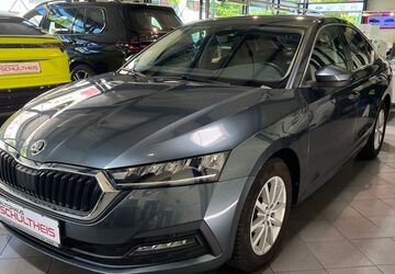 Skoda Octavia 51.000 km 17.990 &euro; Frankfurt am Main 65929