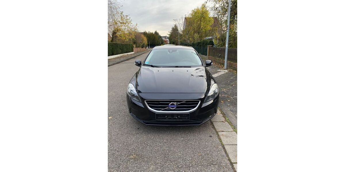 Volvo V40 120.000 km 9.500 &euro; Hanau 63454