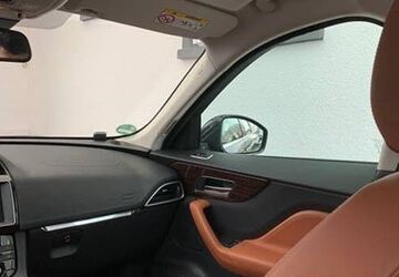 Jaguar F-Pace 130.000 km 19.500 &euro; Dreieich 63303