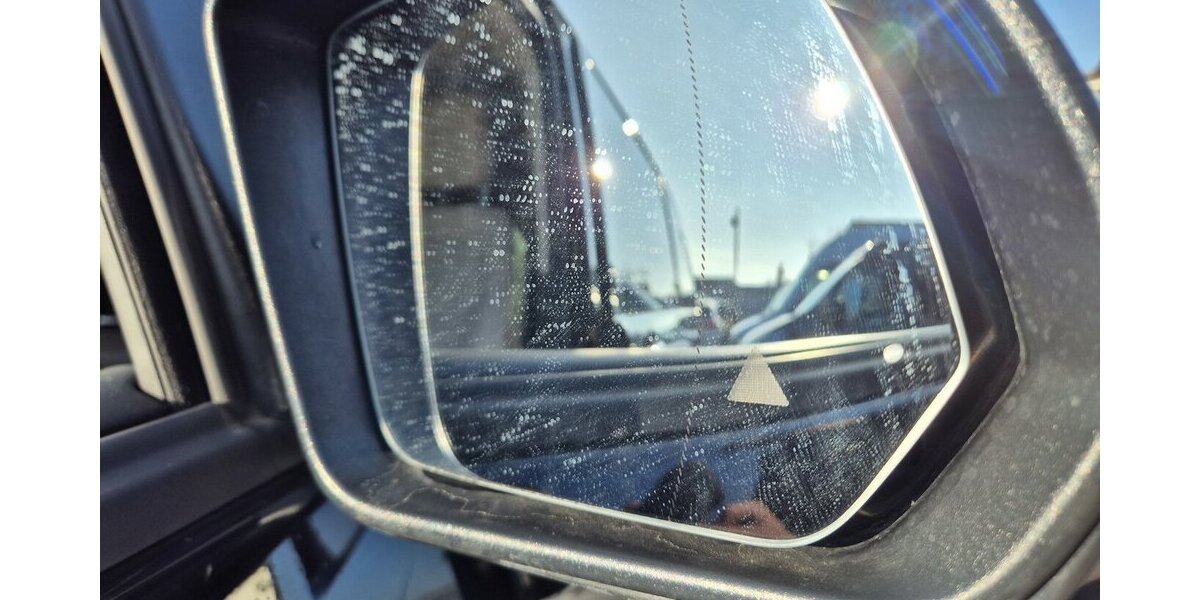 Mercedes-Benz V 300 d AVANTGARDE EDITION lang AMG Line Distronic 21.350 km 58.900 &euro; Rodgau 63110