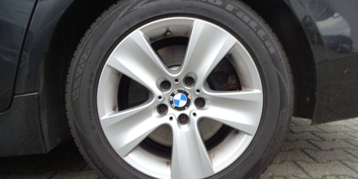 BMW 530d xDrive Leder, Panorama, Navigation, Bi-Xenon 305.861 km 8.990 &euro; Rodgau 63110