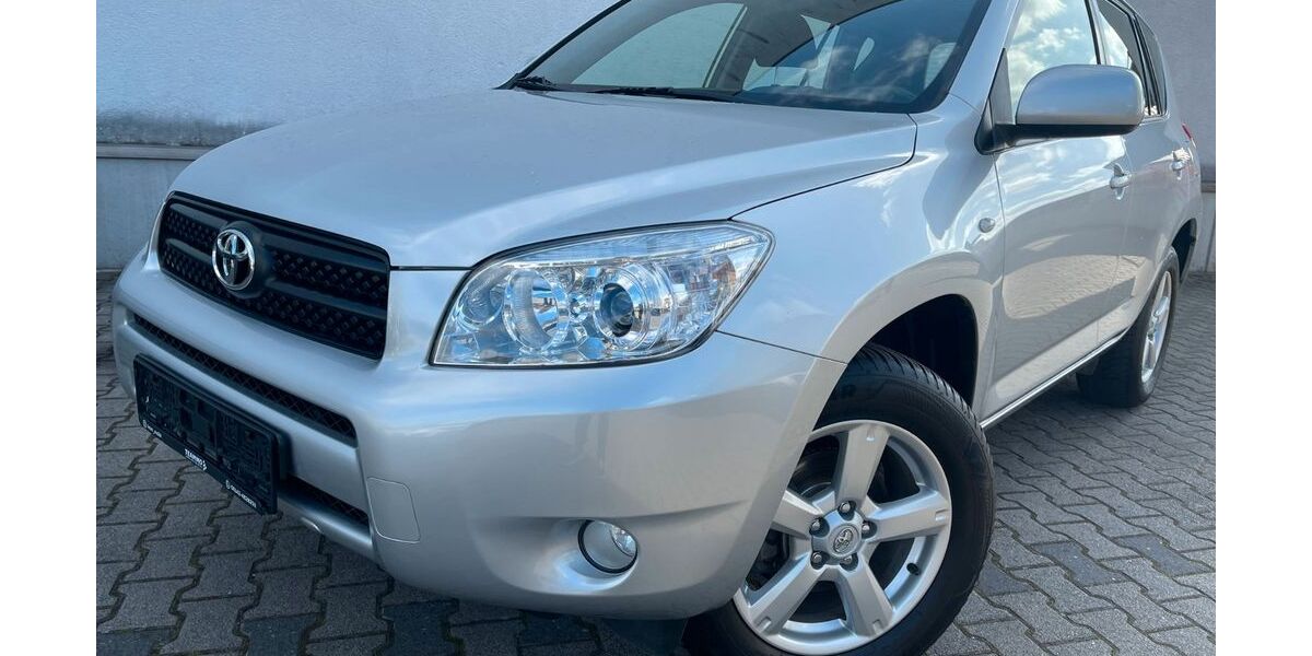 Toyota RAV 4 88.000 km 10.990 &euro; Rüsselsheim 65428