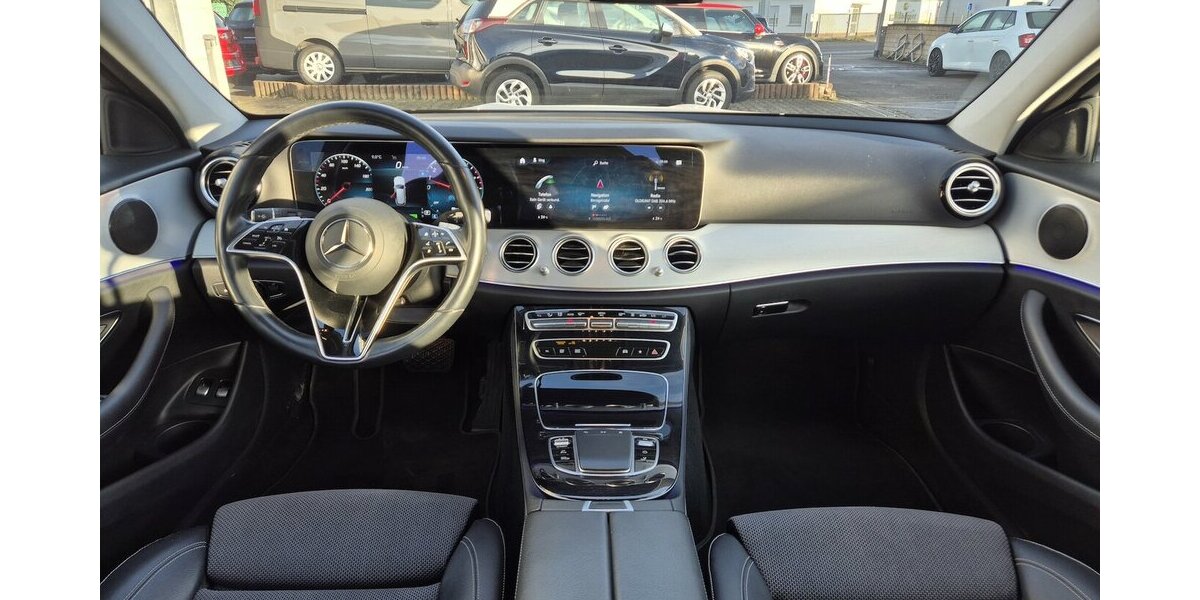 Mercedes-Benz E 300 e T Avantgarde AHK, LED, Rückfahrkamera, App 55.700 km 29.990 &euro; Rodgau 63110
