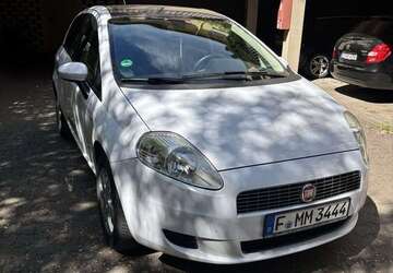 Fiat Grande Punto 153.320 km 2.700 &euro; Frankfurt am Main, Stadt 60435
