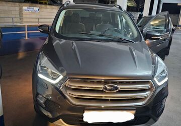 Ford Kuga 87.577 km 17.000 &euro; Hochheim am Main 65239