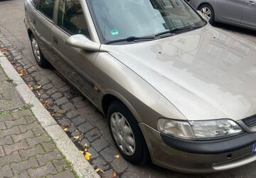 Opel Vectra 130.000 km 2.300 &euro; Frankfurt 60385