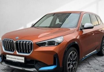 BMW iX1 22.343 km 35.988 &euro; Frankfurt 60314