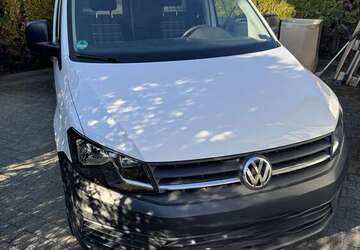 VW Caddy 85.600 km 17.500 &euro; Altenstadt 63674