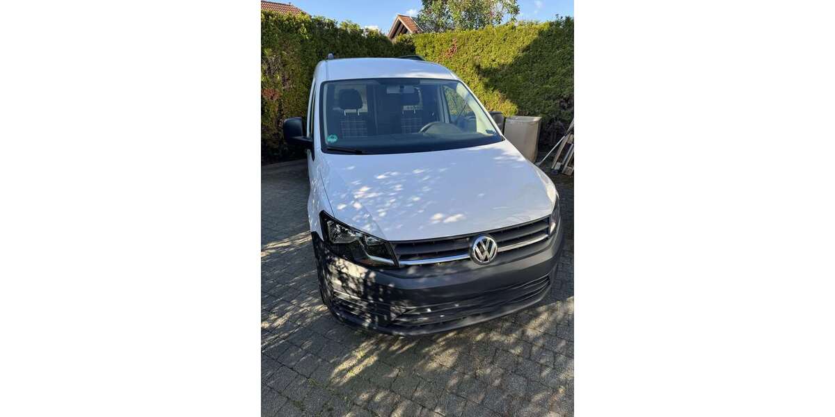 VW Caddy 85.600 km 17.500 &euro; Altenstadt 63674