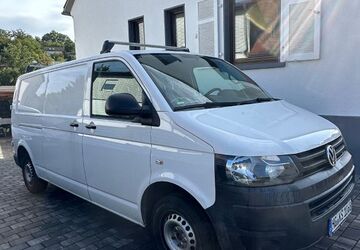 VW T5 Transporter 260.000 km 9.500 &euro; Neu-anspach 61267