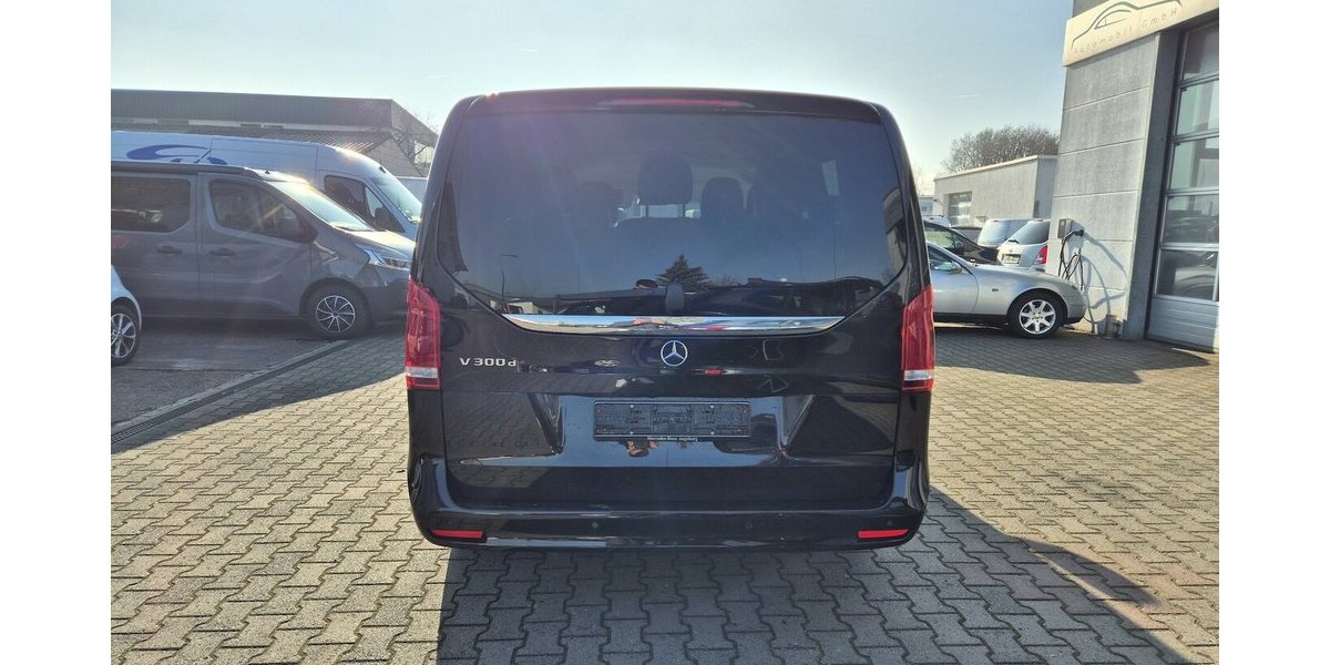 Mercedes-Benz V 300 d AVANTGARDE EDITION lang AMG Line Distronic 21.350 km 58.900 &euro; Rodgau 63110