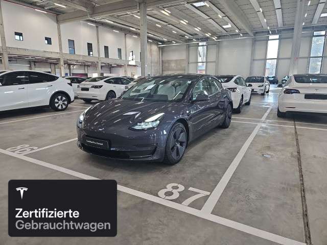 Tesla Model 3 48.183 km 29.800 &euro; Hanau 63457