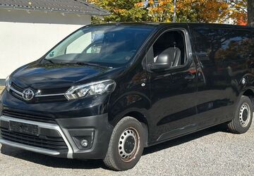 Toyota Proace (Verso) 157.000 km 12.490 &euro; Darmstadt 64293