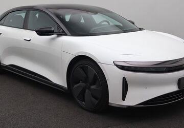 Lucid Air 17.263 km 104.544 &euro; Frankfurt 60388