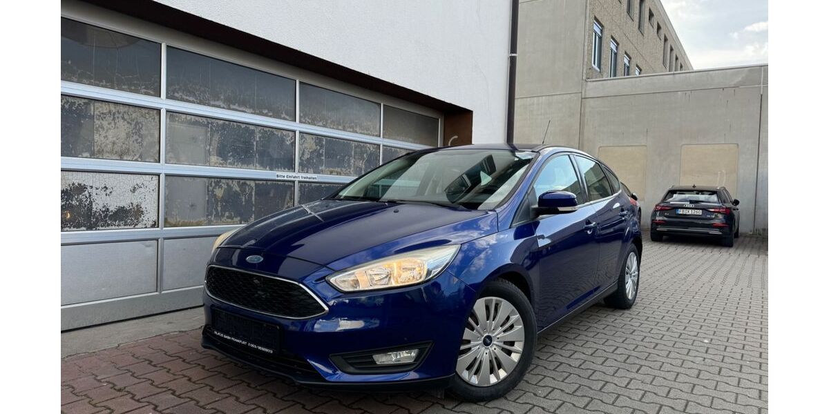 Ford Focus 82.300 km 8.899 &euro; Frankfurt am Main 60326