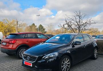 Volvo V40 250.000 km 7.400 &euro; Frankfurt am main 60435