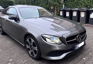 Mercedes-Benz E 220 125.823 km 29.500 &euro; Frankfurt 60489