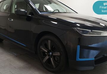 BMW iX 8.129 km 40.870 &euro; Egelsbach 63329
