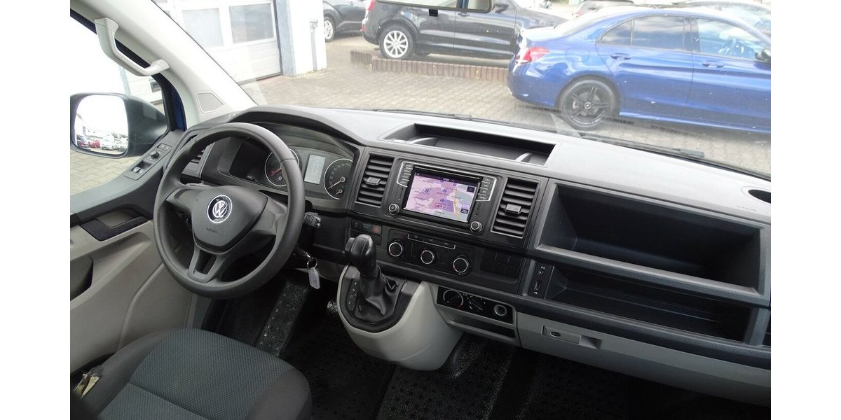 VW T6 Caravelle 2,0l TDI lang DSG, Navi, Klima, AHK, 209.500 km 15.990 &euro; Rodgau 63110