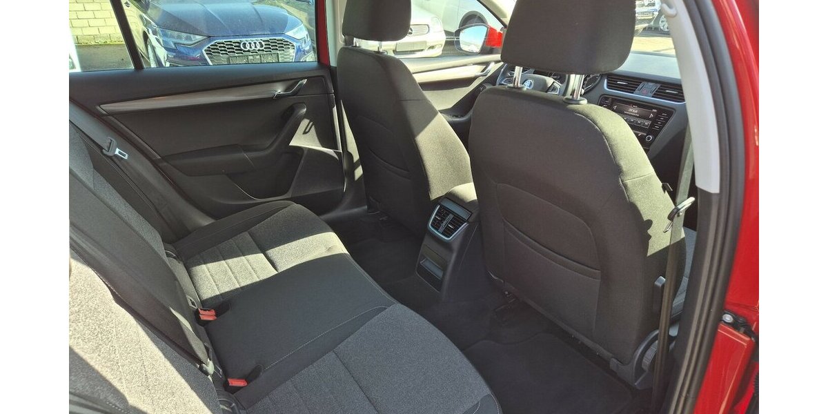 Skoda Octavia 1,5 TSI Soleil DSG, Klimaauto., PDC 96.715 km 15.390 &euro; Rodgau 63110