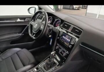 VW Golf 110.877 km 14.950 &euro; Rüsselsheim-Königstädten 65428