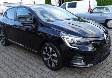 Renault Clio 1,0l Evolution Navi Rückfahrkamera, Einparkhi 31.015 km 12.490 &euro; Rodgau 63110