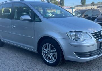 VW Touran 132.546 km 5.699 &euro; Frankfurt am Main 65933