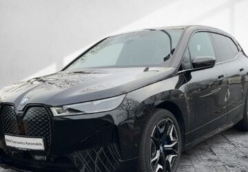 BMW iX 17.083 km 49.349 &euro; Frankfurt 60314