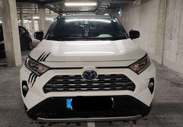 Toyota RAV 4 84.000 km 30.999 &euro; Darmstadt 64295