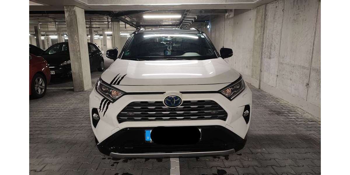 Toyota RAV 4 84.000 km 30.999 &euro; Darmstadt 64295