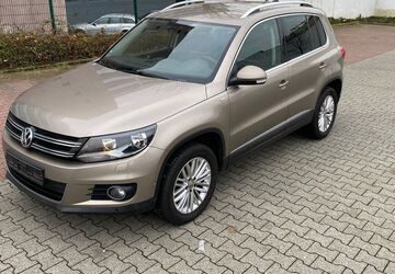 VW Tiguan 244.127 km 10.499 &euro; Frankfurt am Main 60389
