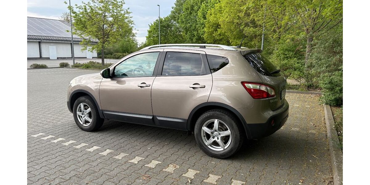 Nissan Qashqai 107.000 km 9.000 &euro; Langen 63225