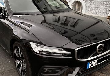 Volvo V60 6.900 km 33.900 &euro; Obertshausen 63179